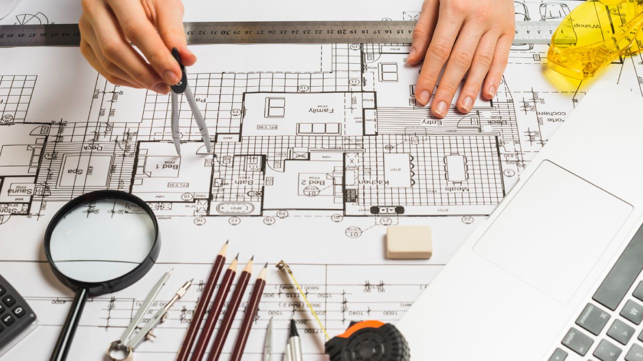 Projeto personalizado vs. planta pronta: o que sai mais caro no final?